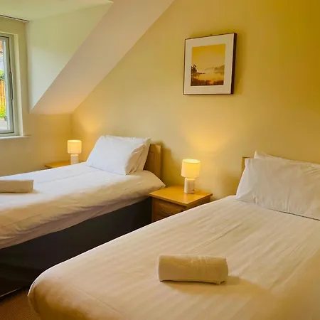 3 Bedroomed Sea View House Overlooking Bay Estuary Holiday home